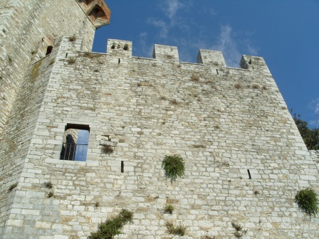 Le mura della rocca