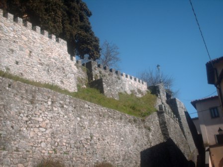 Le mura della rocca