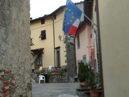 La piazzetta di fronte alla casa di Puccini