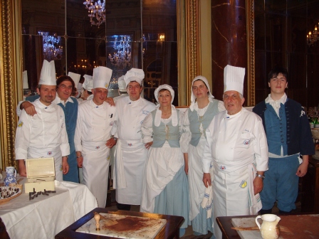 I Mestieranti dei Buonvisi con gli chef dell''Associazione Cuochi Lucchesi