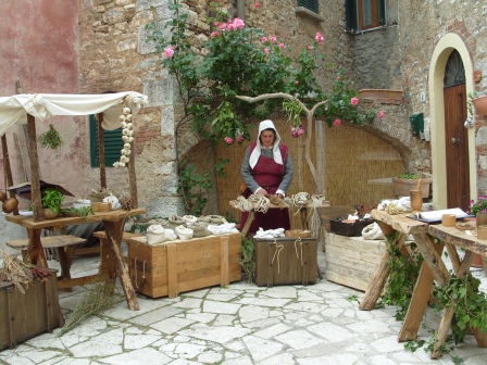 Festa medievale, tipico mercato medievale toscano